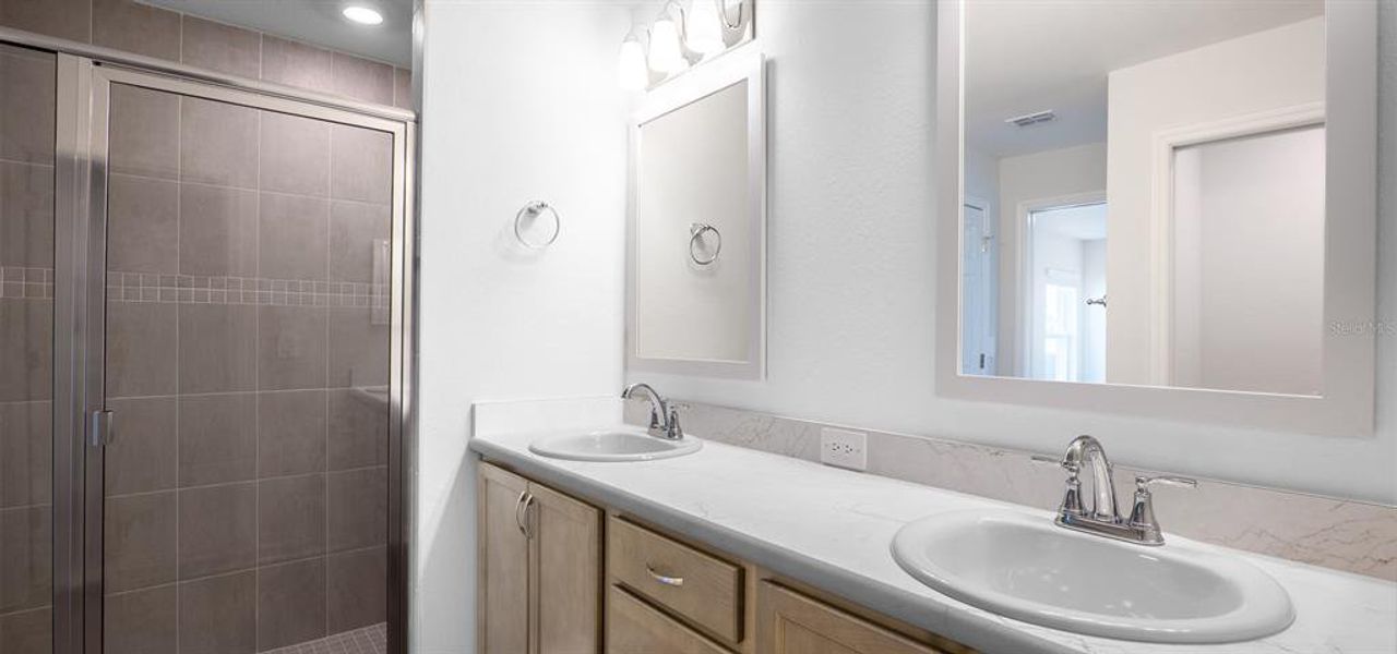 Furnished interior view inside a new home in Lakeside Preserve, Lakeland (Image 8).