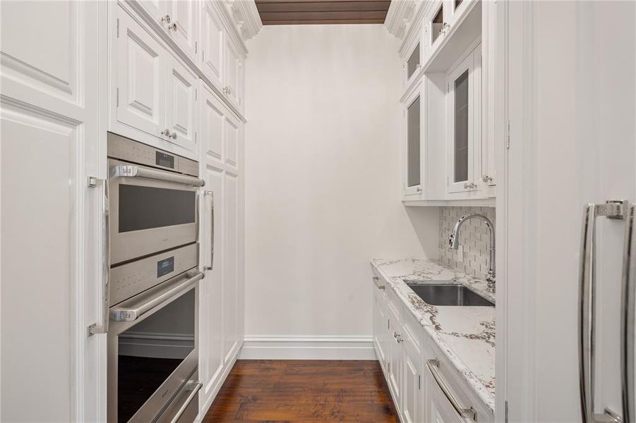 kitchen pantry