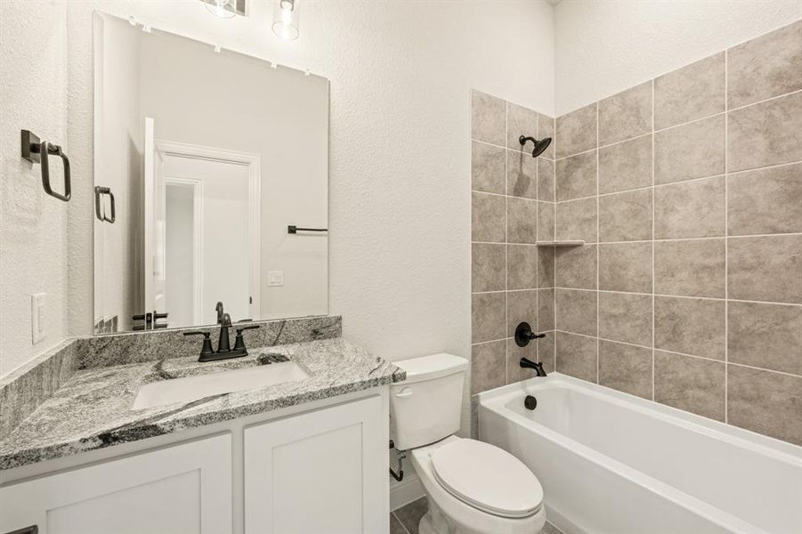 Furnished interior view inside a new home in Maplewood, Glenn Heights (Image 14). Furnished interior view inside a new home in Maplewood, Glenn Heights (Image 14).