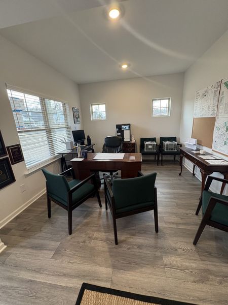 Photo is of the model home to show what the completed floor plan looks like. Selections and Options may vary.