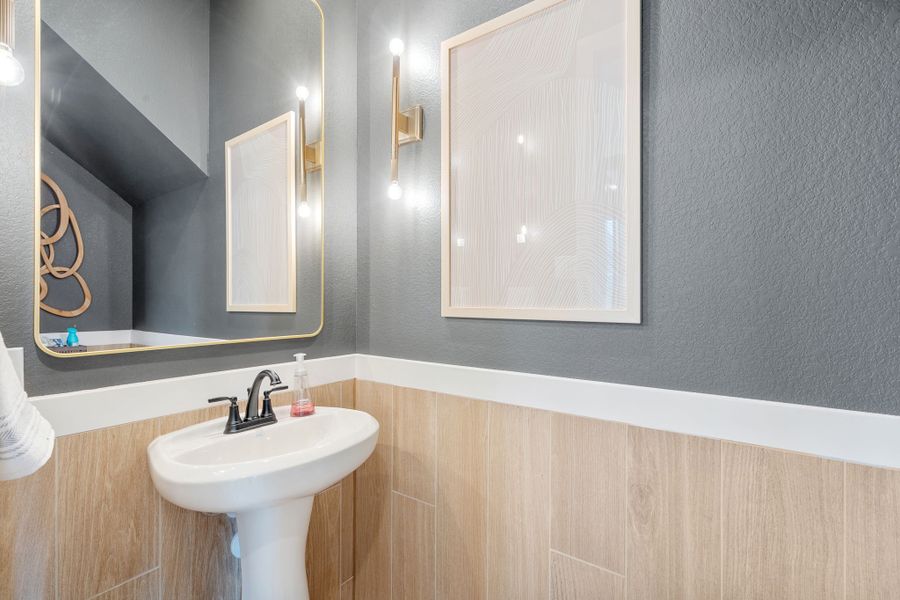 Furnished interior view inside a new home in Grange, Katy (Image 19).