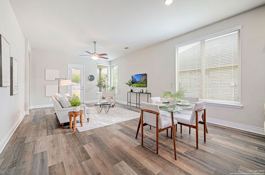 Furnished interior view inside a new home in Elkhorn Ridge At Fair Oaks Ranch: 65's, Boerne (Image 16). Furnished interior view inside a new home in Elkhorn Ridge At Fair Oaks Ranch: 65's, Boerne (Image 16).