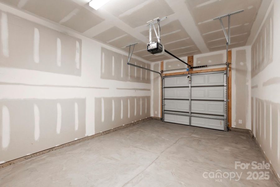 Image 28 of a home in .