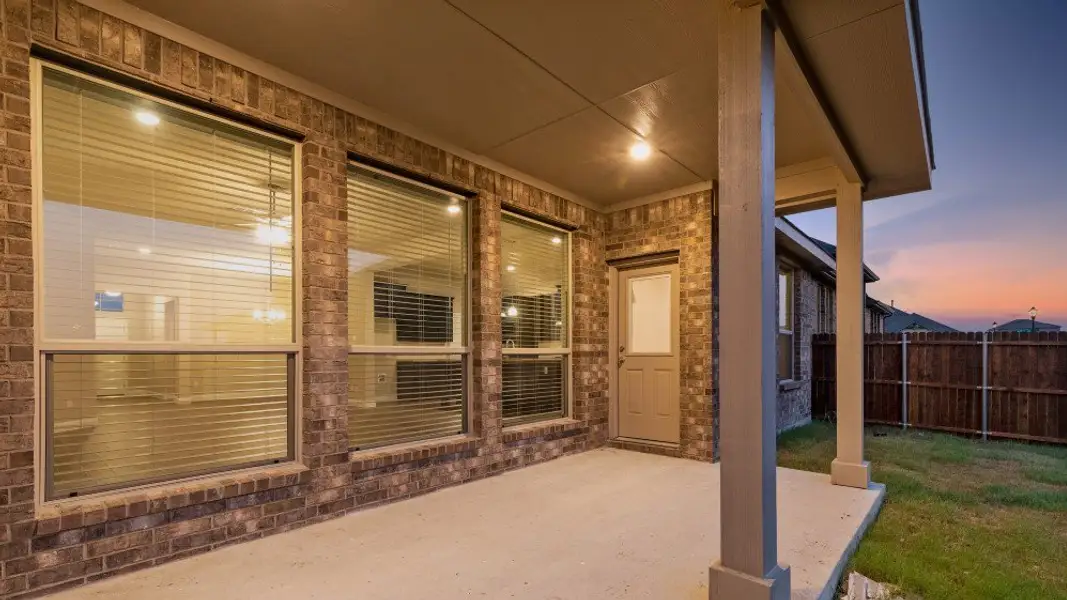 Representative exterior details of a home built from the Guadalupe by D.R. Horton in Eden Ranch, Arlington (Image 3).