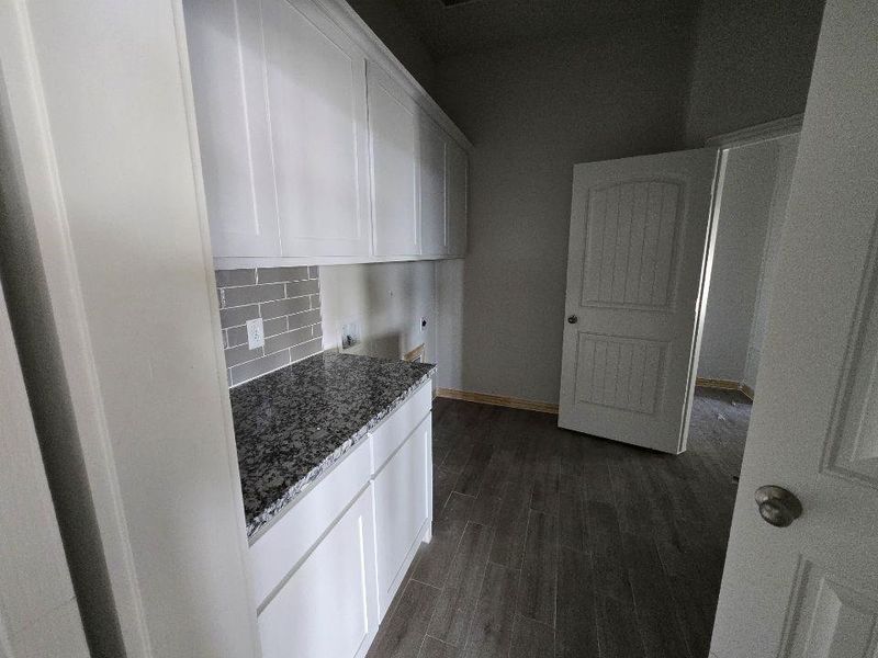 Image 21 of a home in Hillview Addition.