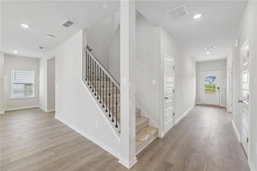 Spacious, unfurnished interior of a new home in Martin Springs - Estate Series, Lawrenceville (Image 52).