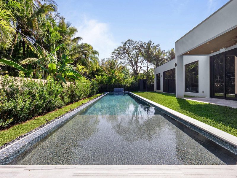 Exterior details and patio area of a home in , South Miami (Image 17).