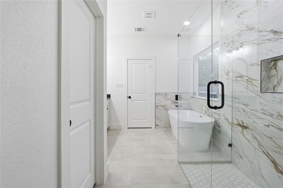 Furnished interior view inside a new home in , Greenville (Image 5).