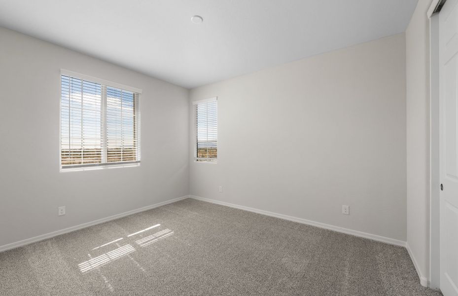 Spacious, unfurnished interior of a new home in Visara, Surprise (Image 19).