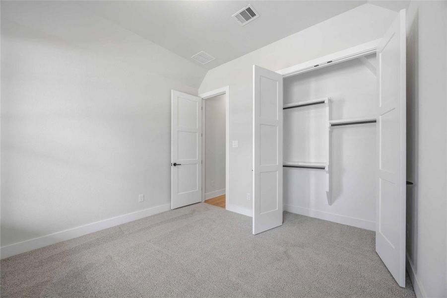 Spacious, unfurnished interior of a new home in Ellwood, Iowa Colony (Image 20). Spacious, unfurnished interior of a new home in Ellwood, Iowa Colony (Image 20).