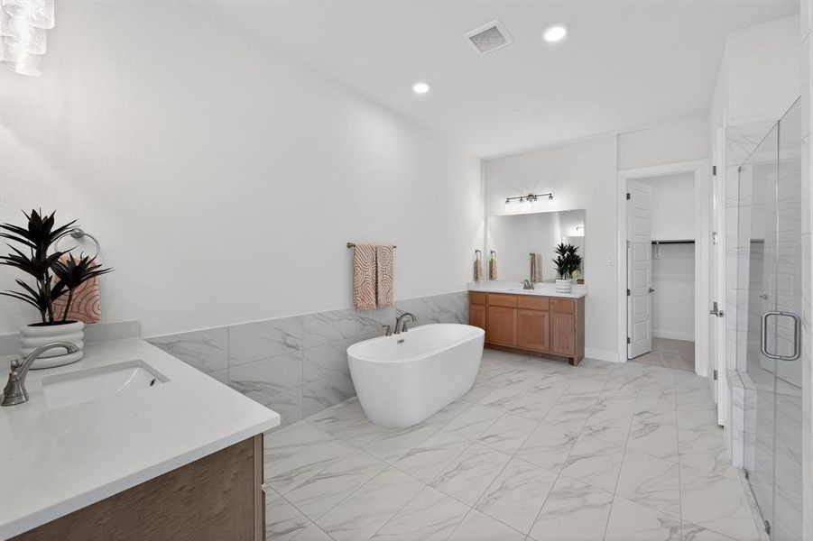 Furnished interior view inside a new home in Highland Crossing, Celina (Image 5).