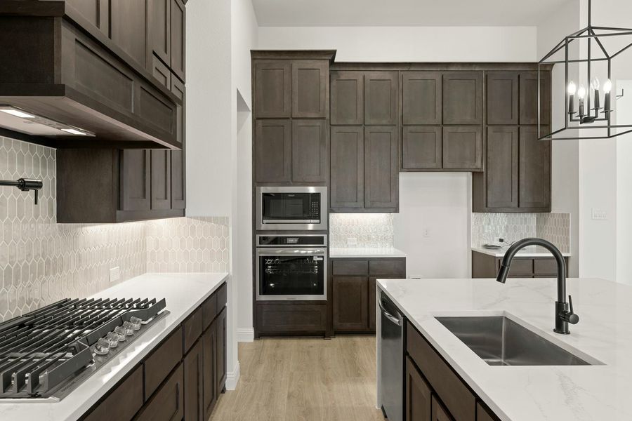 Furnished interior view inside a new home in Heritage, McLendon-Chisholm (Image 13). Furnished interior view inside a new home in Heritage, McLendon-Chisholm (Image 13).