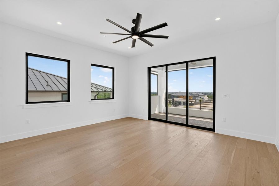 Spacious, unfurnished interior of a new home in Milky Way at River Place, Austin (Image 20).