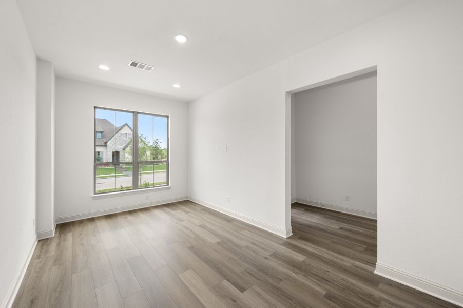 Spacious, unfurnished interior of a new home in Redden Farms, Midlothian (Image 18).
