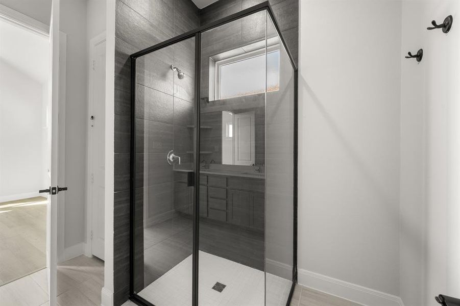 16953 Leatherflower- Primary Suite-4