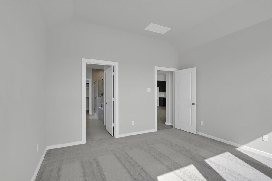 Spacious, unfurnished interior of a new home in Lago Mar  50'  &  55', Texas City (Image 21).