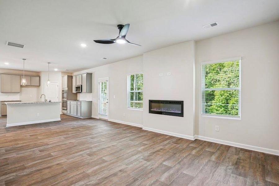 Spacious, unfurnished interior of a new home in River Walk Farm, Covington (Image 25).