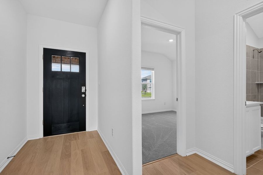 Spacious, unfurnished interior of a new home in Parks at Foster Crossing, Anna (Image 30).