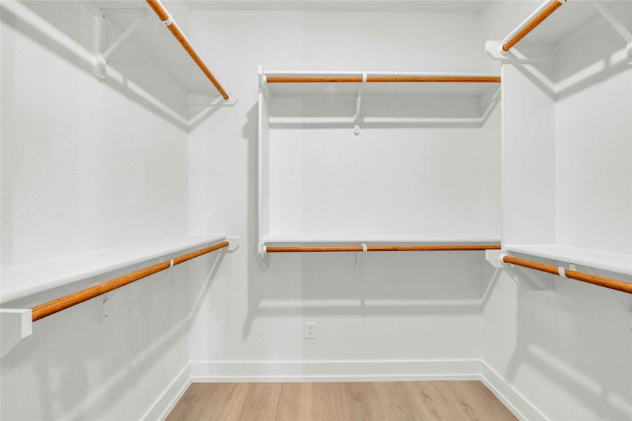 Spacious, unfurnished interior of a new home in Daniels Mountain, Georgetown (Image 19).