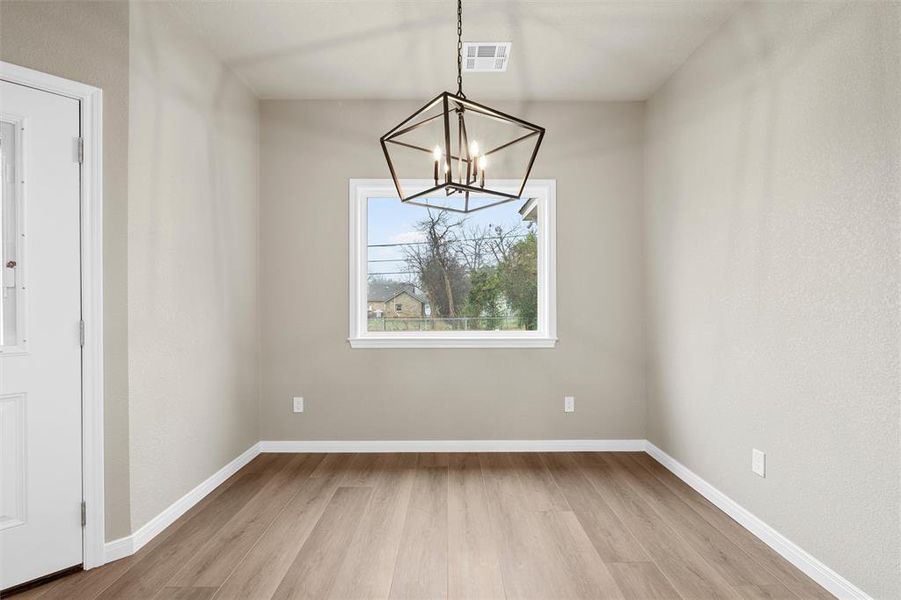 Spacious, unfurnished interior of a new home in , Waco (Image 16).