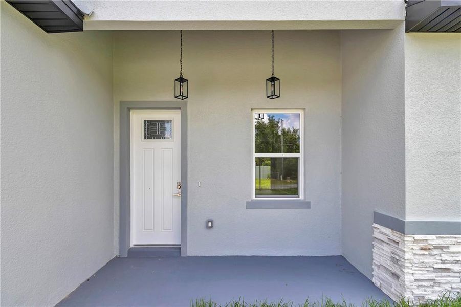 Exterior details and patio area of a home in , Ocala (Image 19). Exterior details and patio area of a home in , Ocala (Image 19).