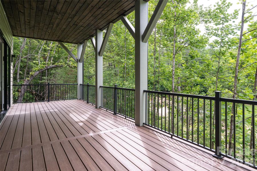 Lower deck