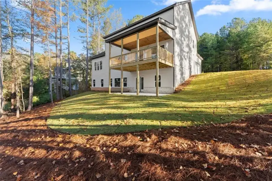 Exterior details and patio area of a home in , Dawsonville (Image 16).