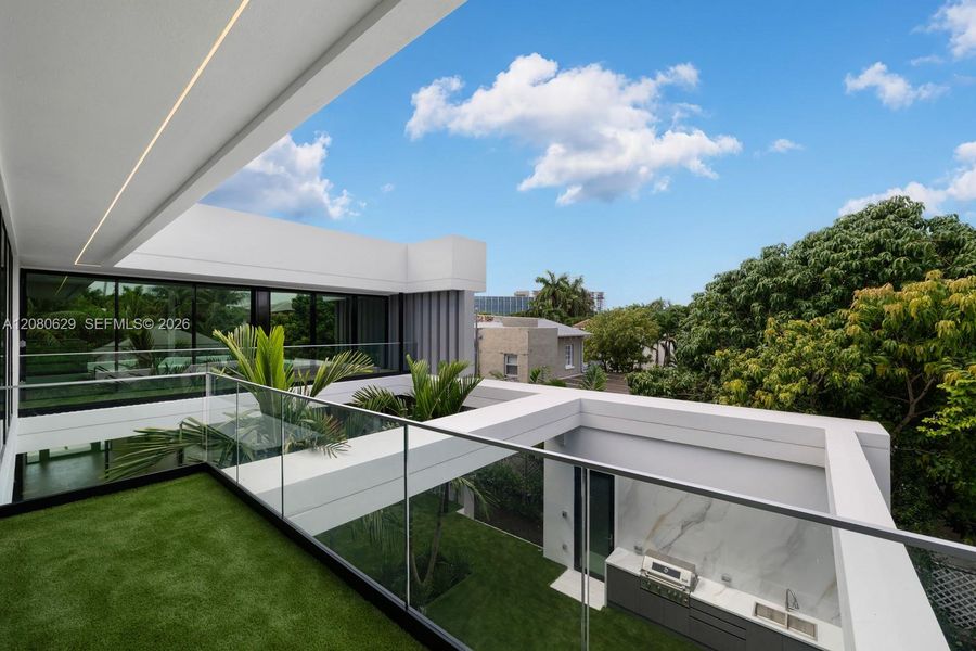 Exterior details and patio area of a home in , Miami Beach (Image 32).