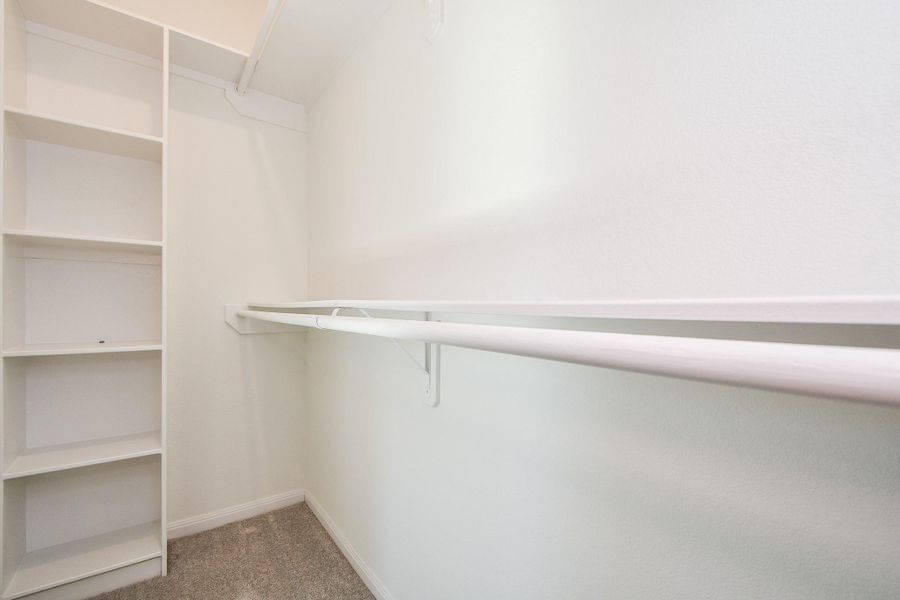 Spacious, unfurnished interior of a new home in , Houston (Image 22).