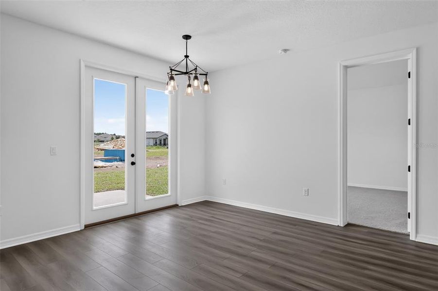 Spacious, unfurnished interior of a new home in Tyson Reserve, St. Cloud (Image 11).