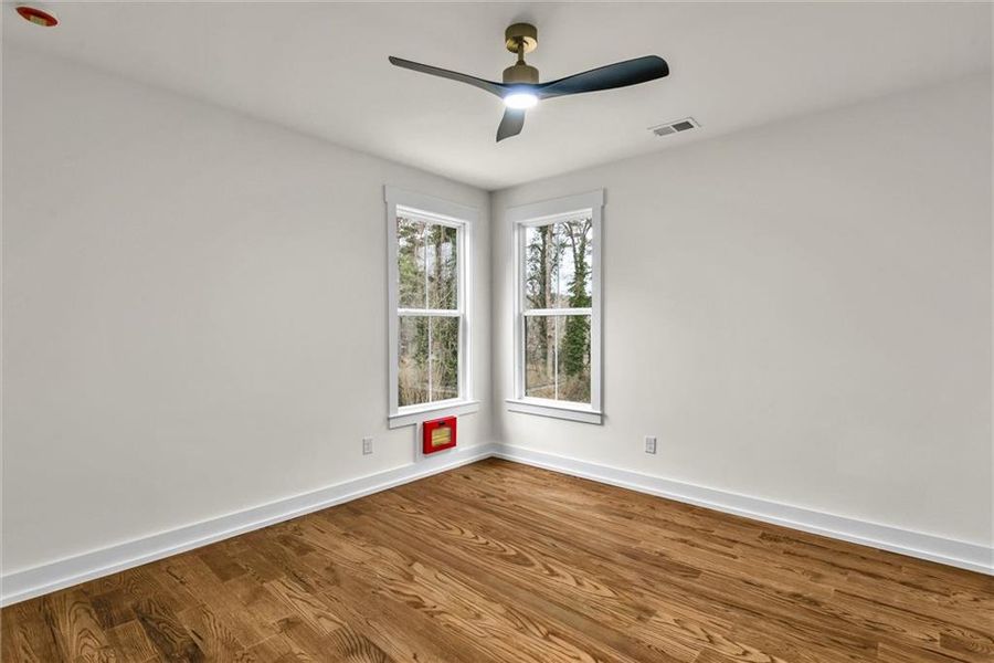 Spacious, unfurnished interior of a new home in , Atlanta (Image 24).