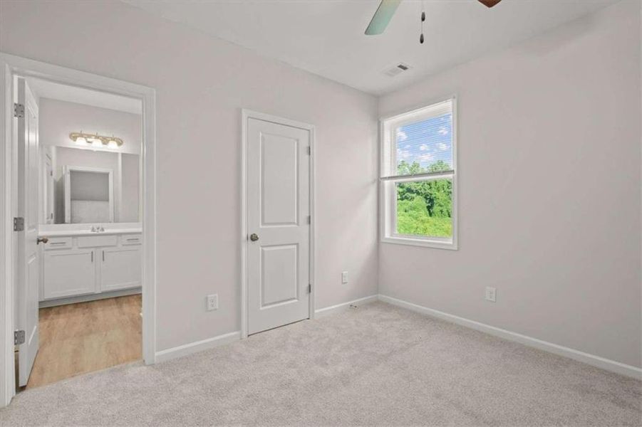 Spacious, unfurnished interior of a new home in , Villa Rica (Image 20).