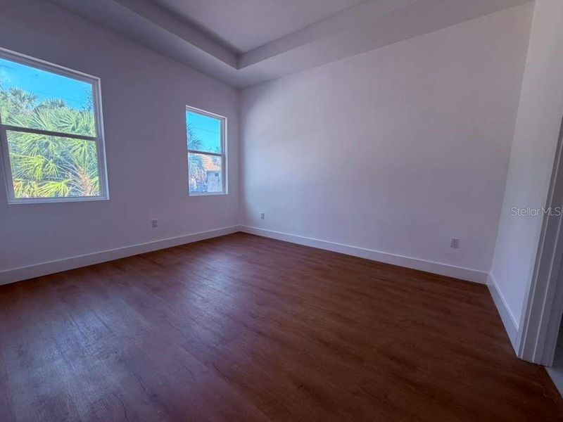 Spacious, unfurnished interior of a new home in , North Port (Image 20).