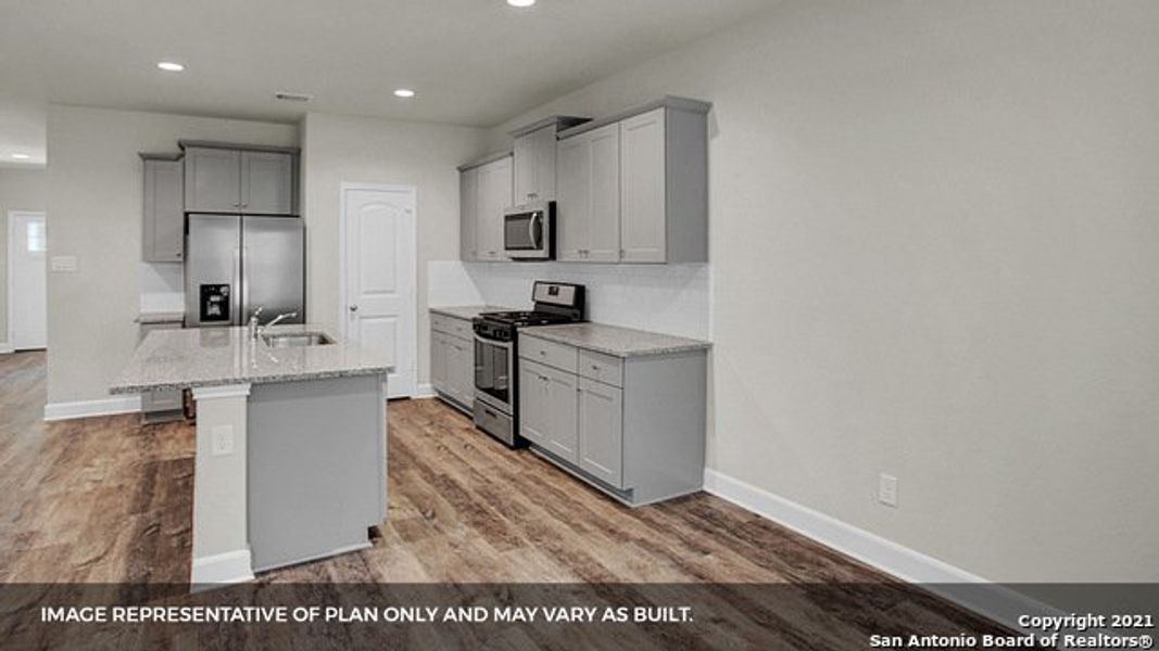 Furnished interior view inside a new home in Arroyo Ranch, Seguin (Image 4).