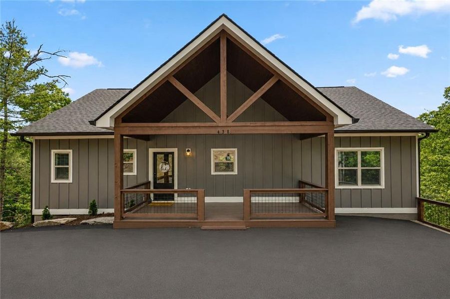Exterior details and patio area of a home in , Hiawassee (Image 24).