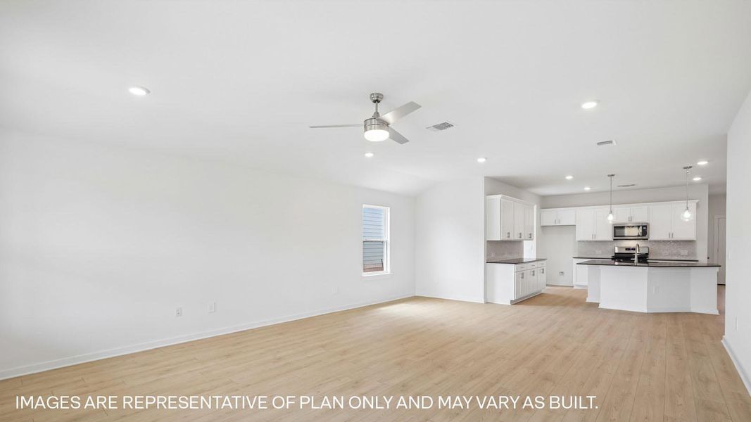 Representative unfurnished interior of a home built from the The Kingston by D.R. Horton in Trails at Wildhorse, Austin (Image 15).