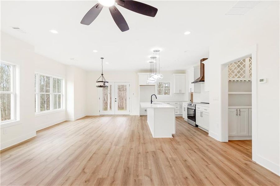 Spacious, unfurnished interior of a new home in , Dallas (Image 28).