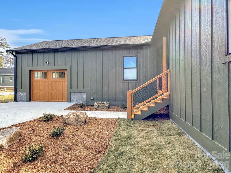 Exterior details and patio area of a home in , Clyde (Image 16).