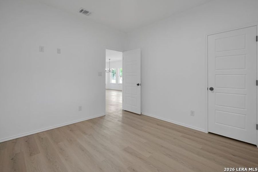 Spacious, unfurnished interior of a new home in , San Antonio (Image 13).