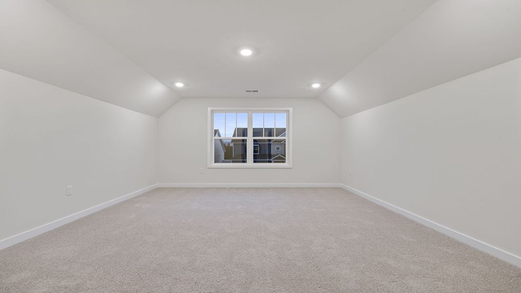 Spacious, unfurnished interior of a new home in Harrison Valley, Simpsonville (Image 31).