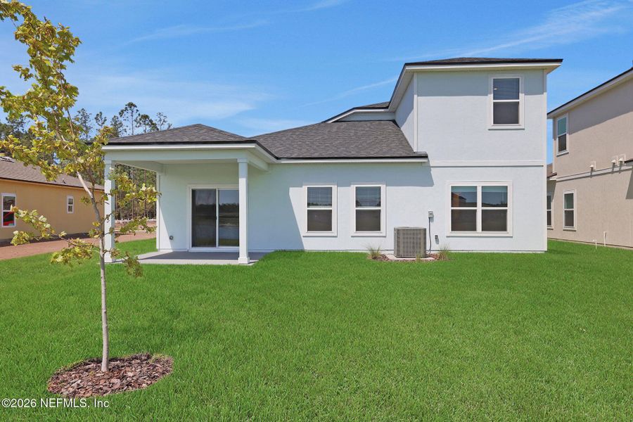 Exterior details and patio area of a home in Diamond Springs, Jacksonville (Image 25).