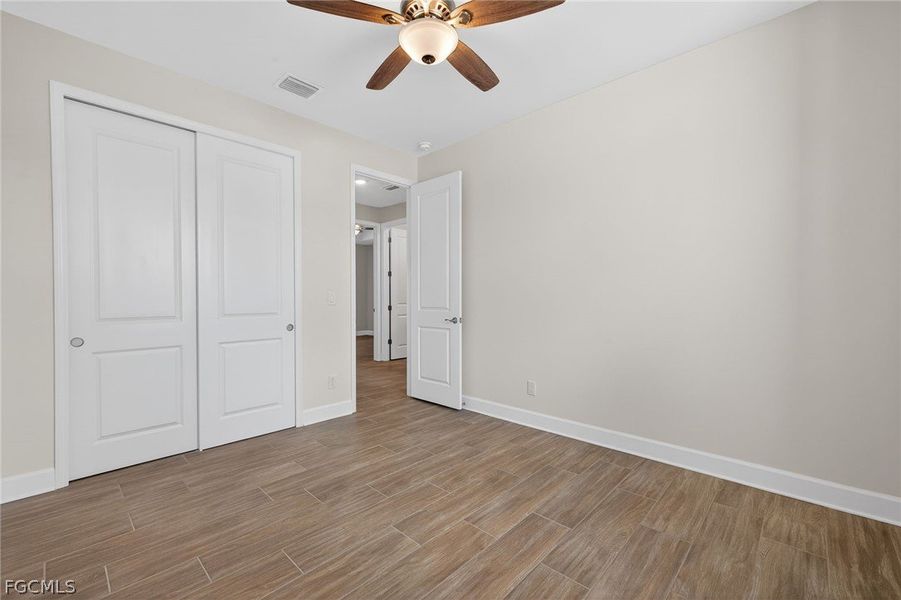 Spacious, unfurnished interior of a new home in Cape Coral, Cape Coral (Image 15).