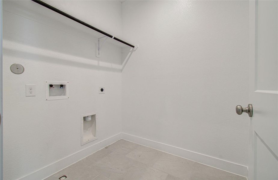 Spacious, unfurnished interior of a new home in , Cypress (Image 40).