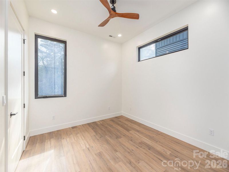 Spacious, unfurnished interior of a new home in , Waynesville (Image 9).
