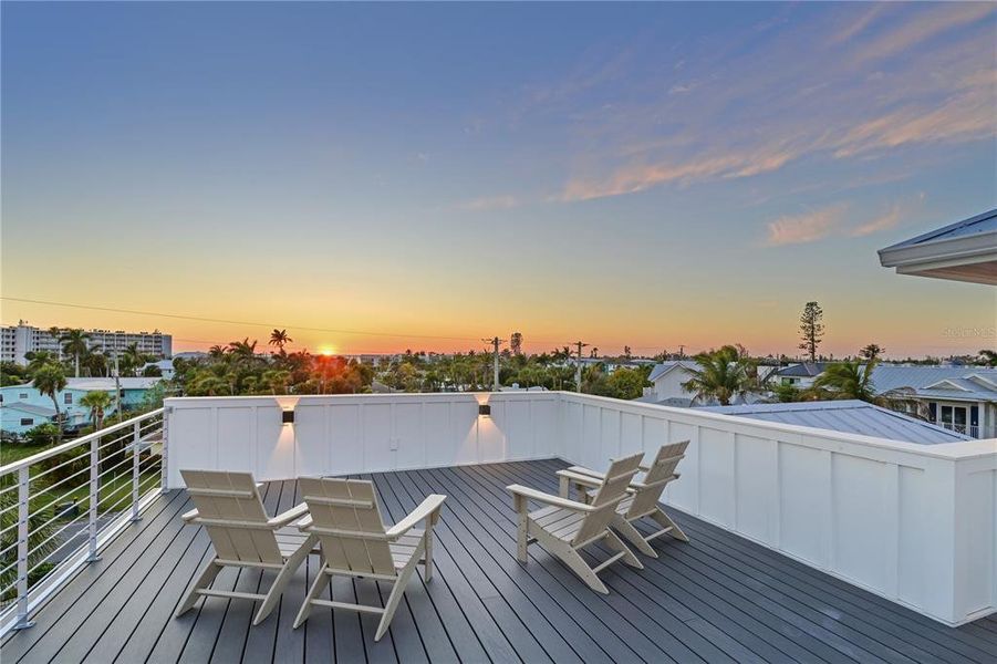 Exterior details and patio area of a home in , Holmes Beach (Image 30).