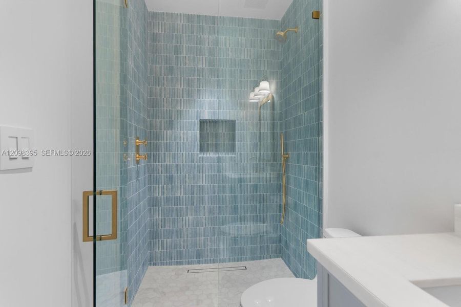 Furnished interior view inside a new home in , Key Largo (Image 16).