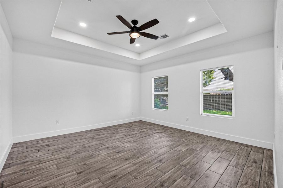 Spacious, unfurnished interior of a new home in , Crosby (Image 28).