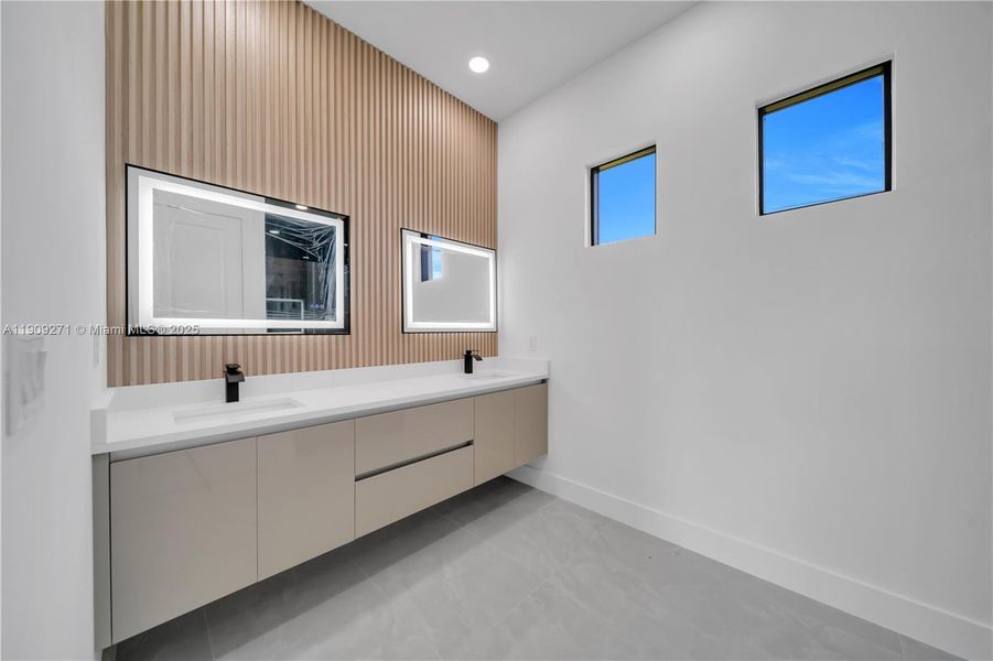 Furnished interior view inside a new home in , Lehigh Acres (Image 8).