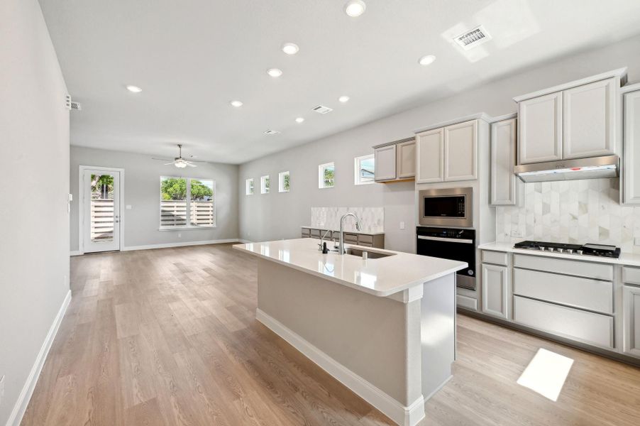 Photo is not of the actual home but is an inspirational photo of builder’s model home and may depict options, furnishings, and/or decorator features that are not included. Photo is not of the actual home but is an inspirational photo of builder’s model home and may depict options, furnishings, and/or decorator features that are not included.