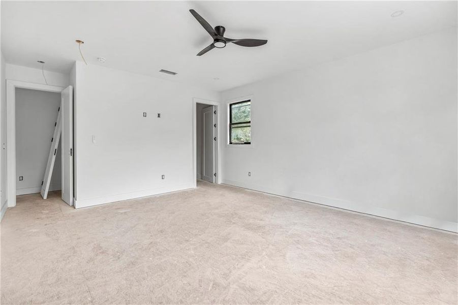 Spacious, unfurnished interior of a new home in , Decatur (Image 3).